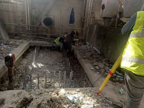 İç mekanda kolon ve duvar kırım sonrası kontrollü moloz ayrıştırma